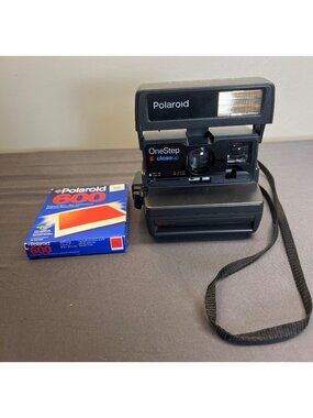Vintage Polaroid One Step Close Up Camera and 600 Film